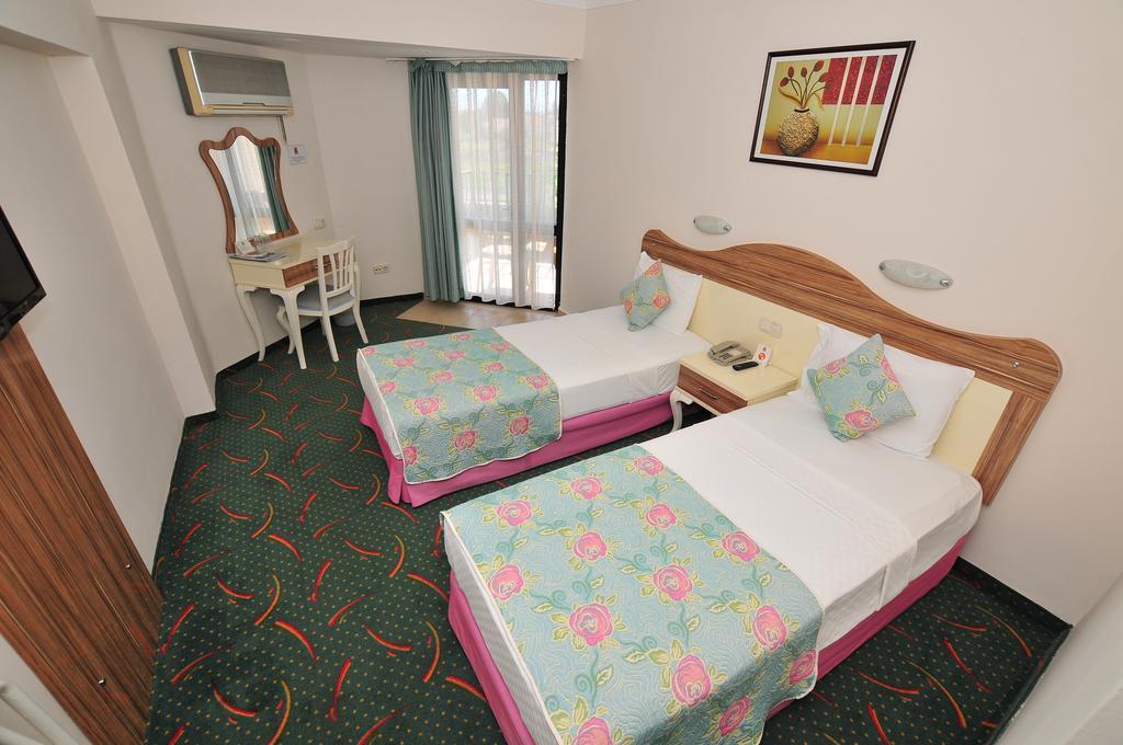 Hotel Pelin เฟทิเย ภายนอก รูปภาพ